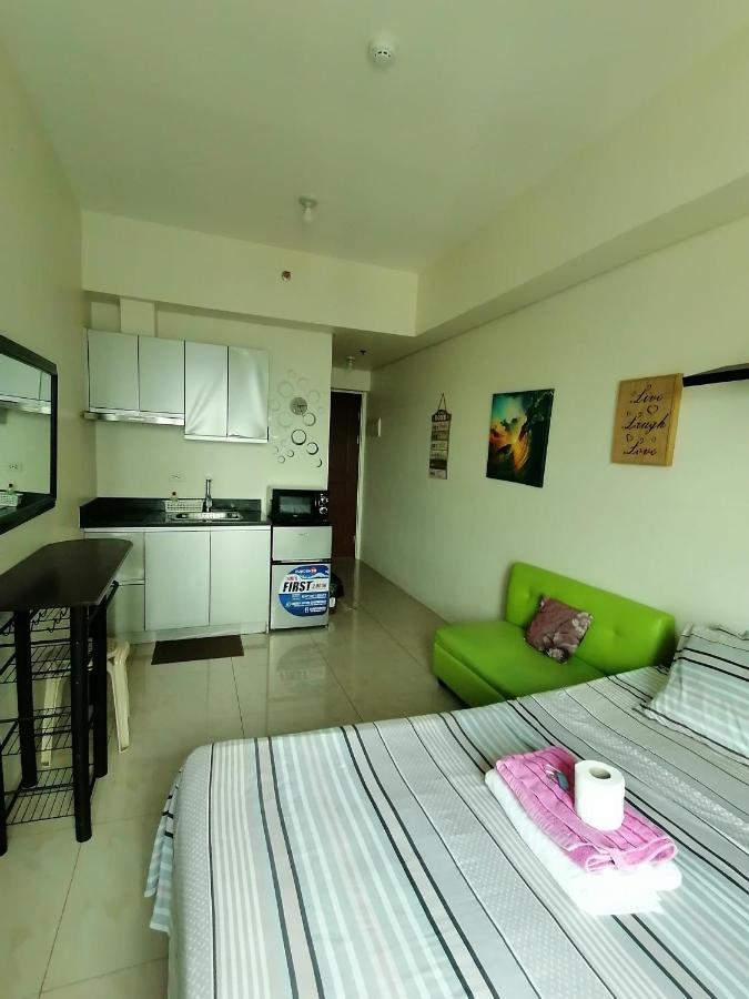 The Beacon Makati Staycation Suites Manila Exterior photo