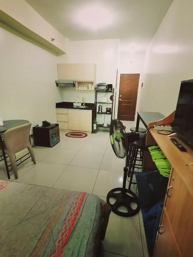 The Beacon Makati Staycation Suites Manila Exterior photo