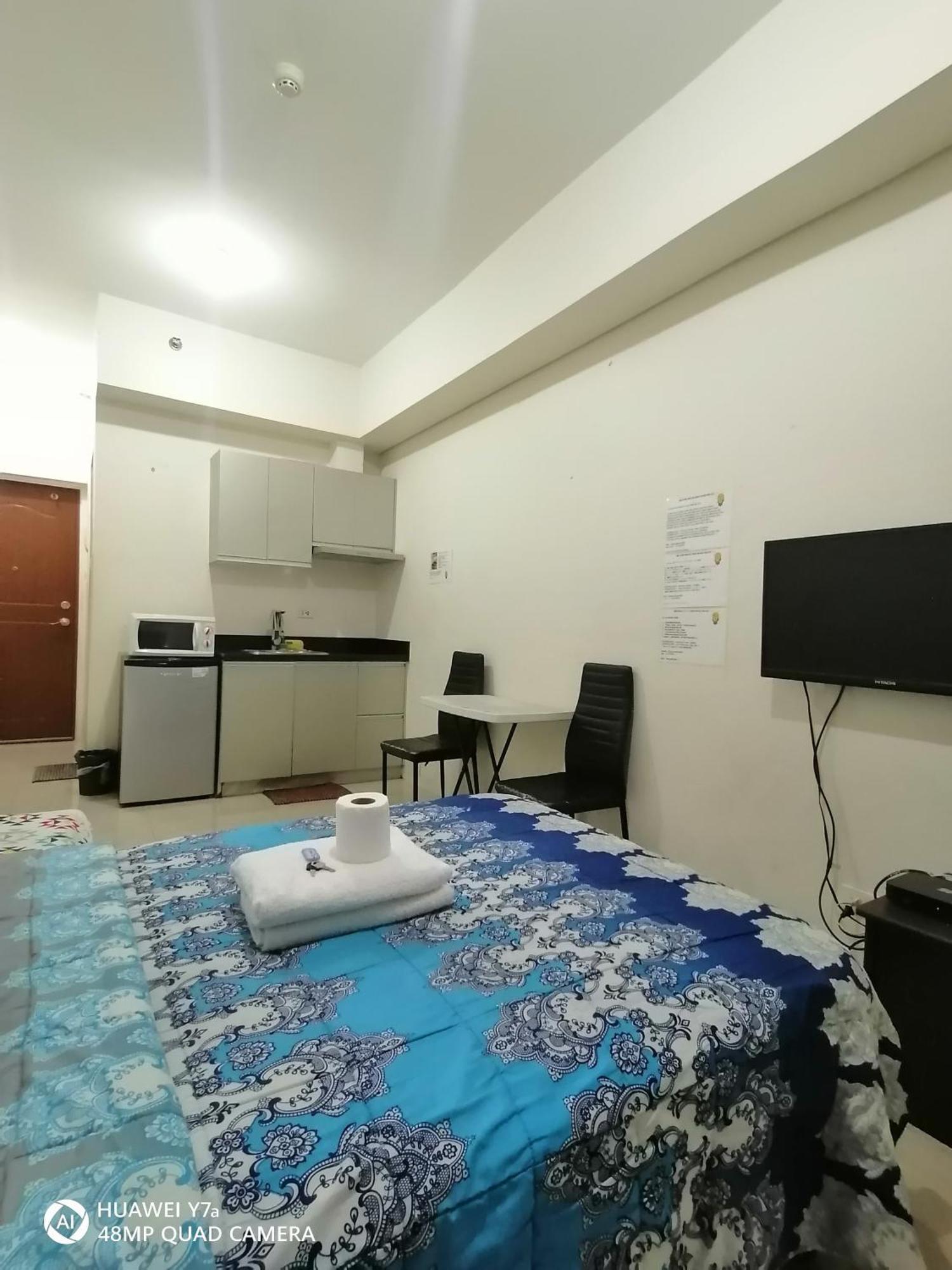 The Beacon Makati Staycation Suites Manila Exterior photo