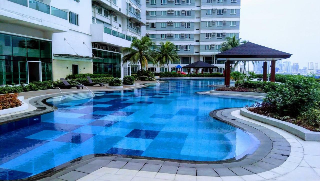The Beacon Makati Staycation Suites Manila Exterior photo